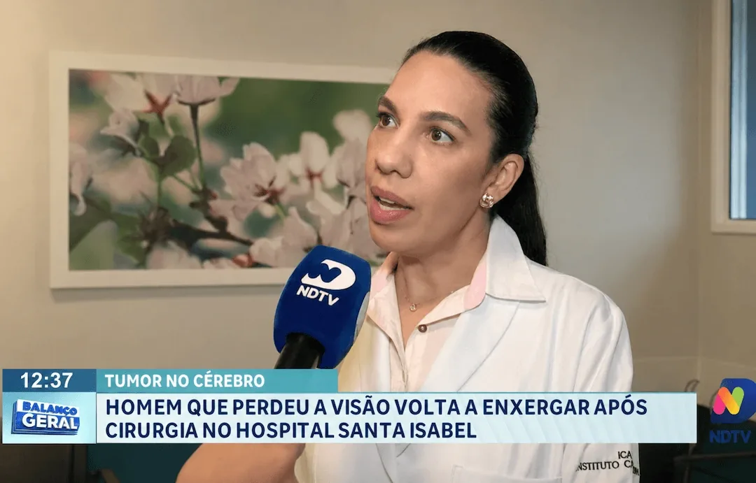 Dra. Danielle de Lara, neurocirurgiã, em entrevista à TV sobre cirurgia de tumor cerebral no Hospital Santa Isabel